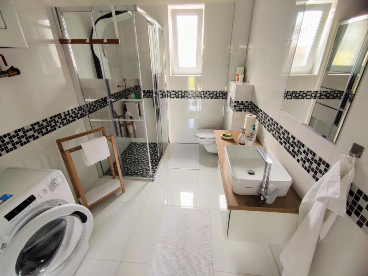 Comfort Apartment For 6 & Loggia & Free Parking Zilina Exterior photo