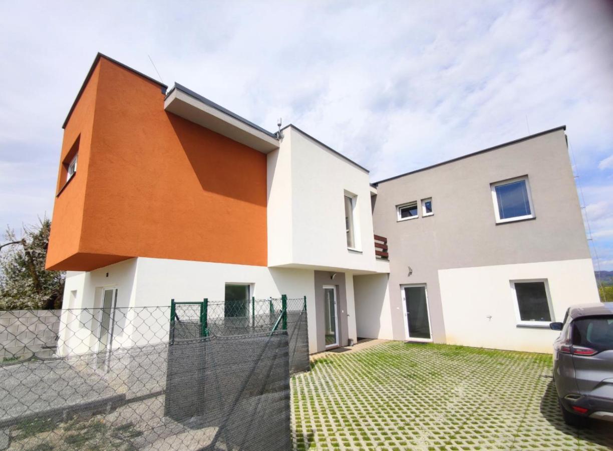 Comfort Apartment For 6 & Loggia & Free Parking Zilina Exterior photo